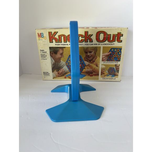Vintage 1975 MB Knock Out Game Complete – Hex Board, Pegs, Instructions - Picture 7 of 16